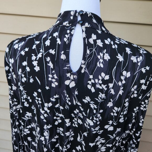 Cato est. 1946 Plus Mockneck Blouse Cut-Out Accent Stretch Abstract Floral Black - Picture 10 of 15